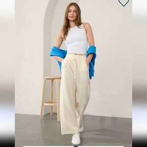 NWT- Athleta Allure High Rise Pant PLarge Bone